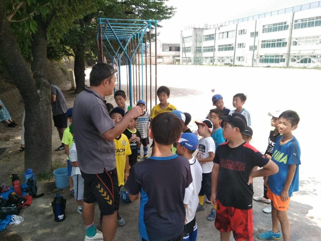 20190715 20190811 松ヶ丘小学校の無料サッカー教室 ラビットキッカーズ